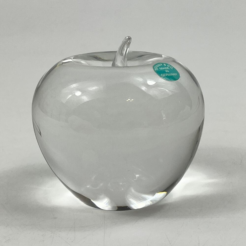 Tiffany & Co Apple Paperweight Art Clear Lead Crystal Figurine 3" Teacher Gift